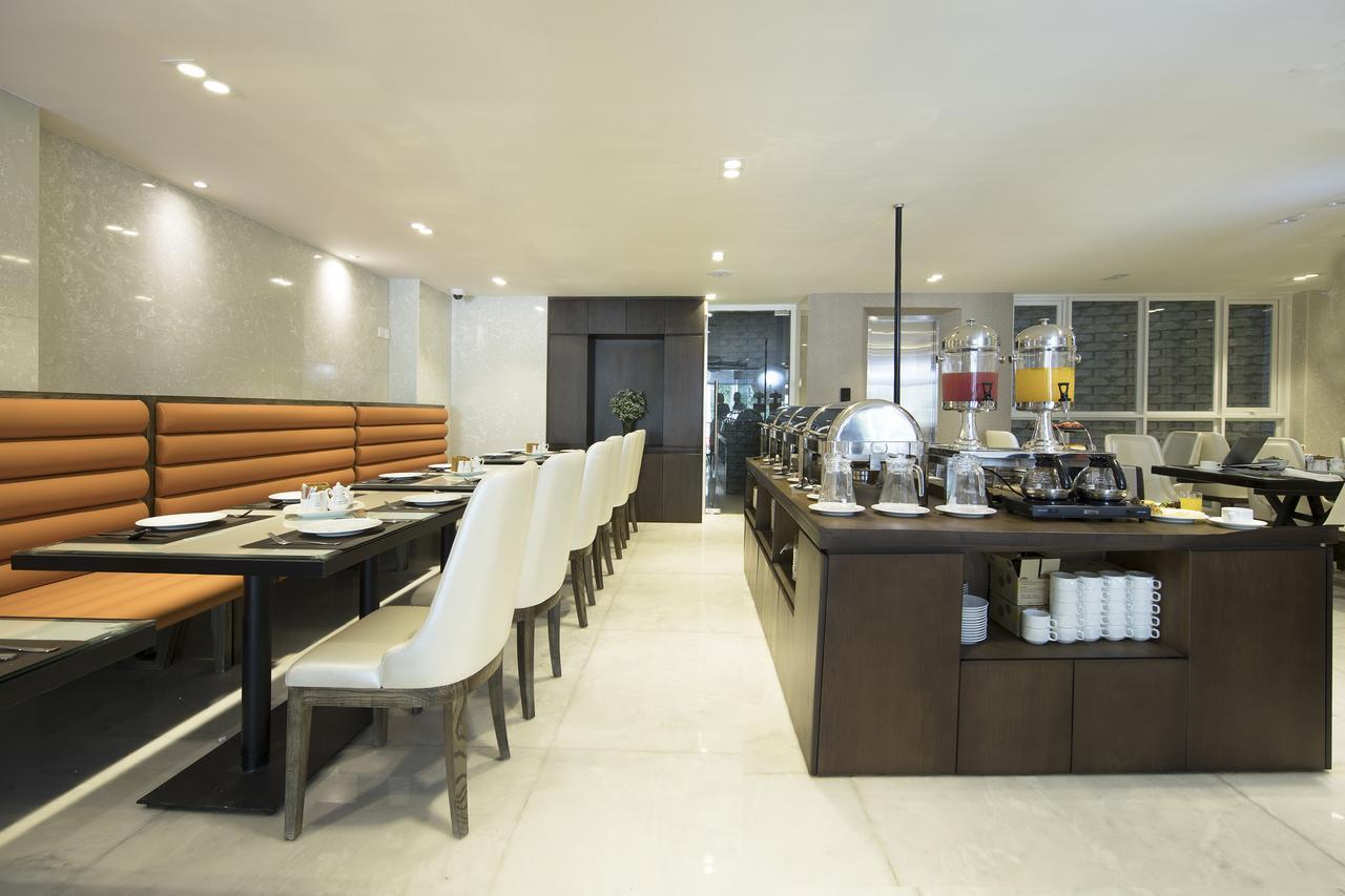 The Blue Hotel مدينة هوشي منه المظهر الخارجي الصورة