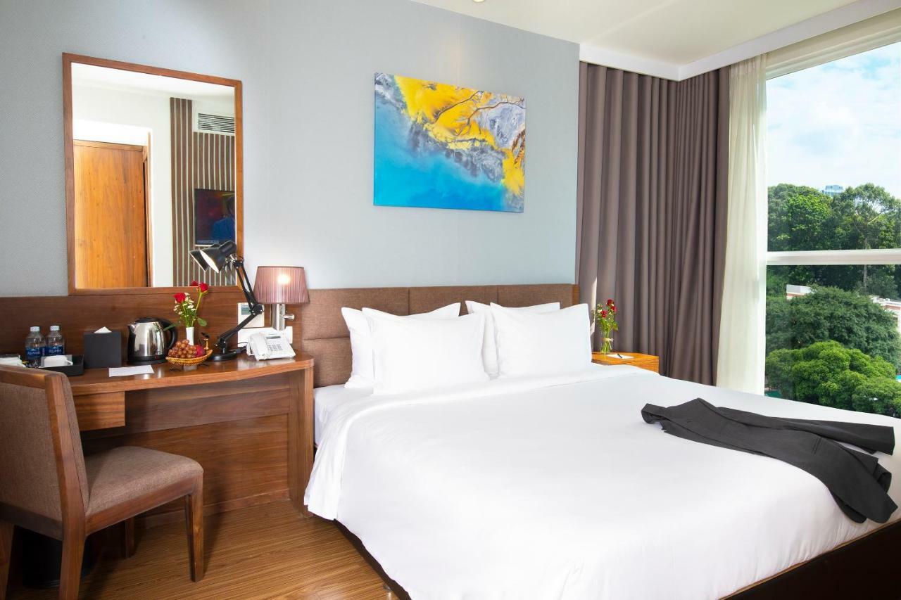 The Blue Hotel مدينة هوشي منه المظهر الخارجي الصورة