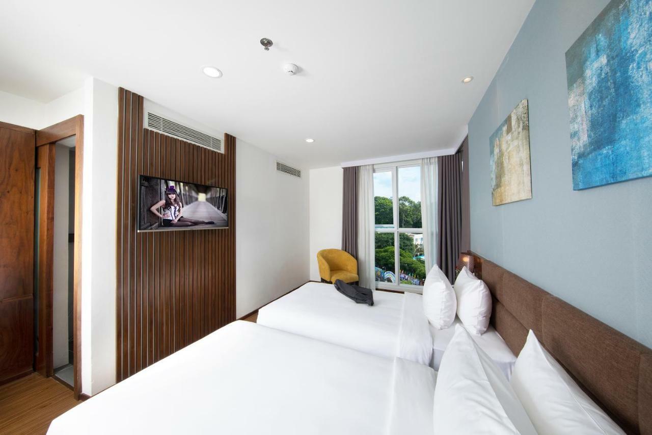 The Blue Hotel مدينة هوشي منه المظهر الخارجي الصورة